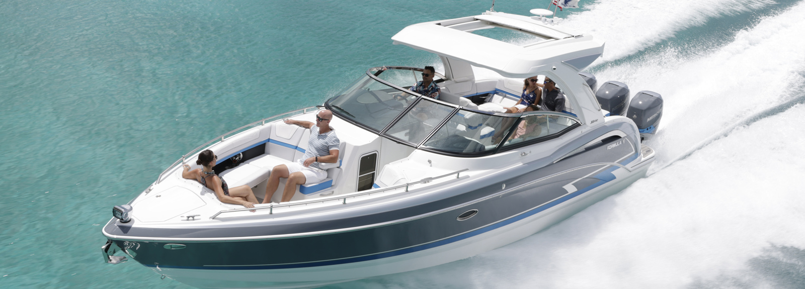Formula Boat 350 moving fast